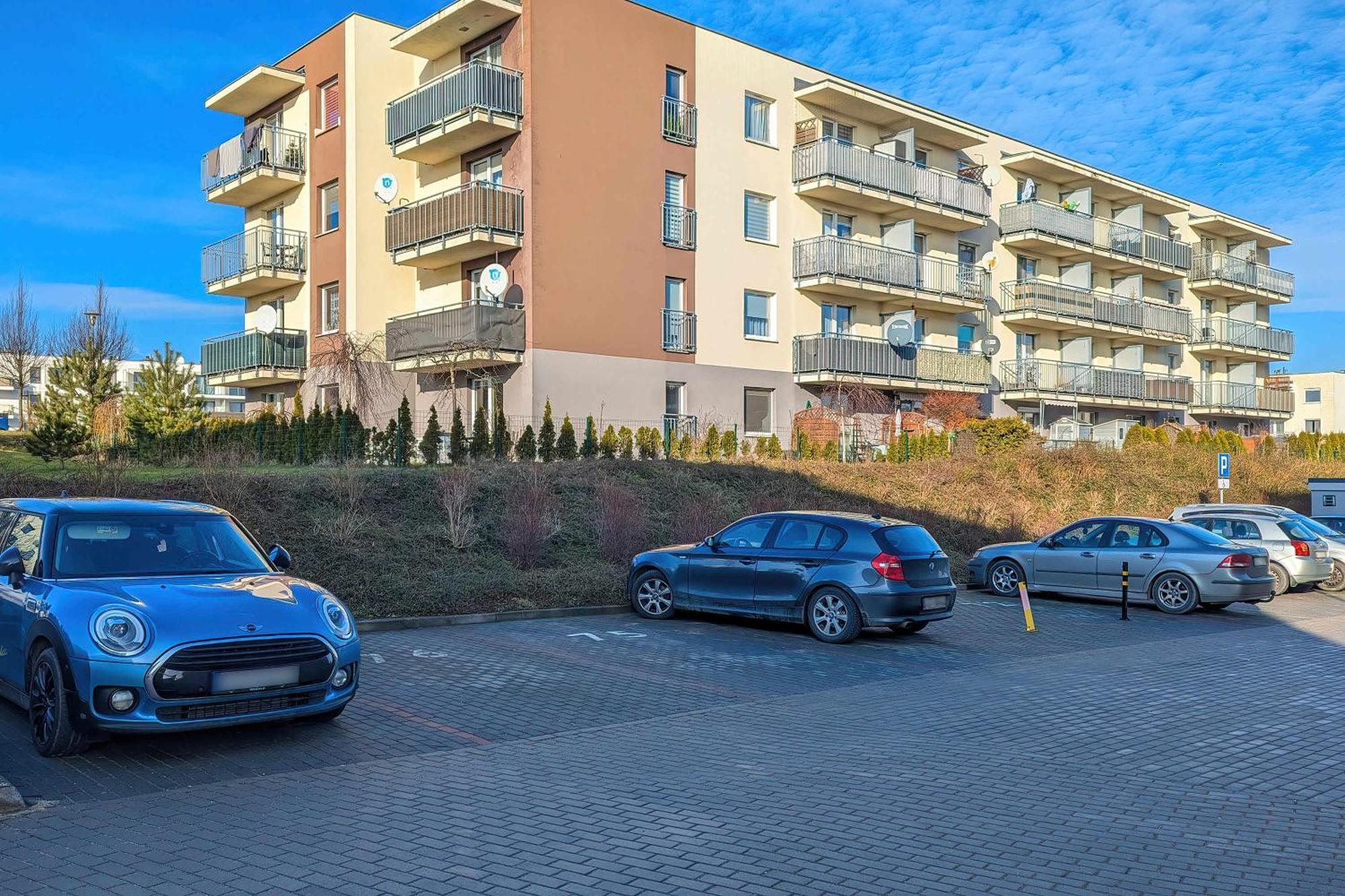 Stylowy Z Parkingiem I Biurkiem W Gdansku By Renters